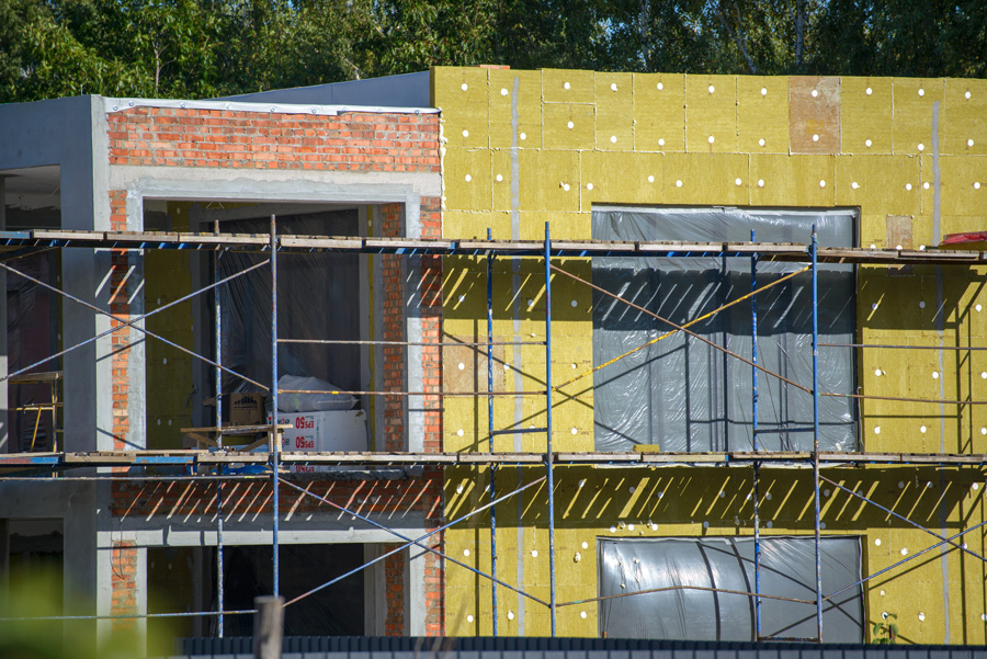 Travaux d'isolation par l'exterieur sur des locaux profesionnels